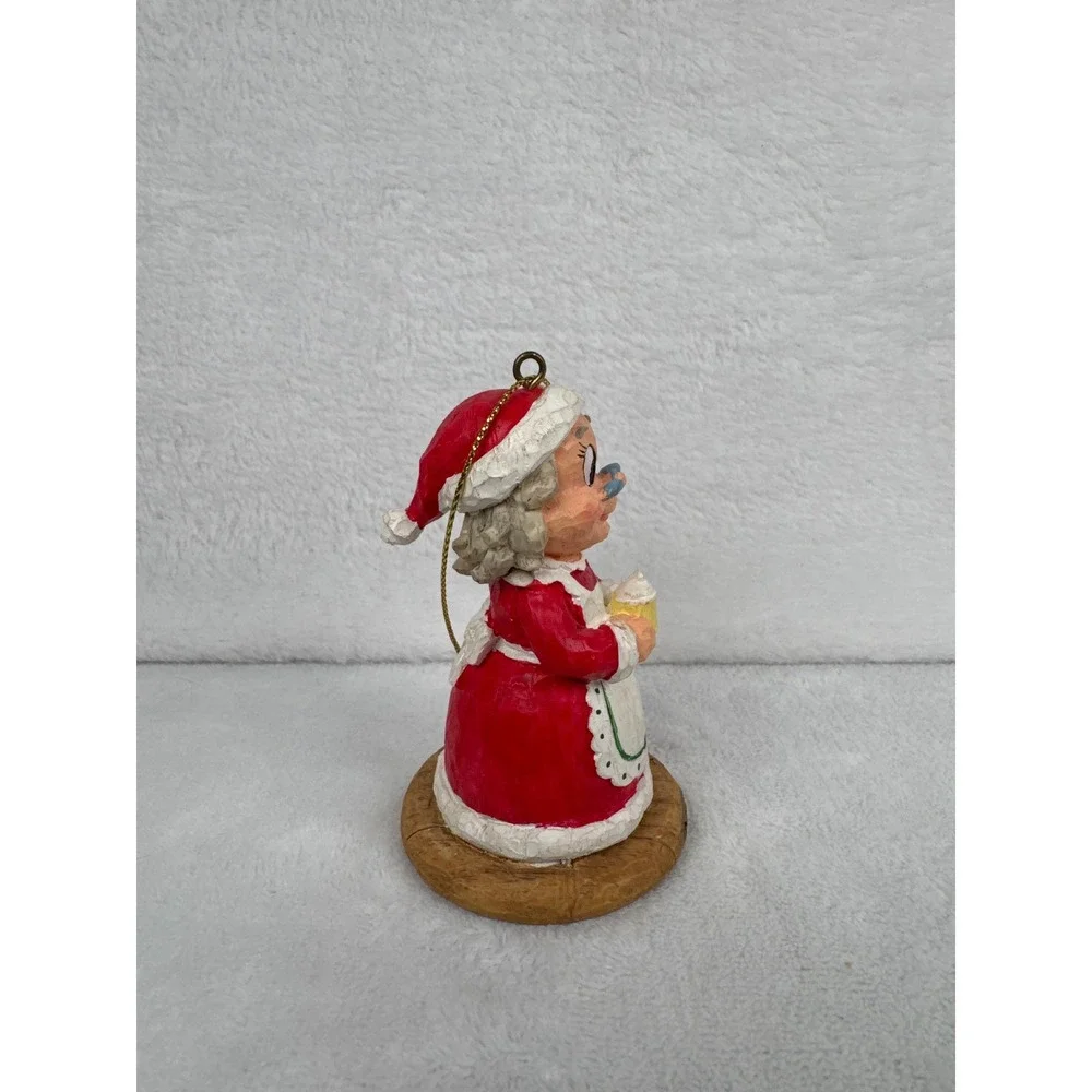 2004 Dated Mrs Claus Resin Christmas Ornament Unisex OS Red Excellent